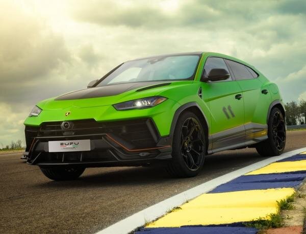     Lamborghini Urus Performante Essenza SCV12 Limited Edition. Фото Lamborghini