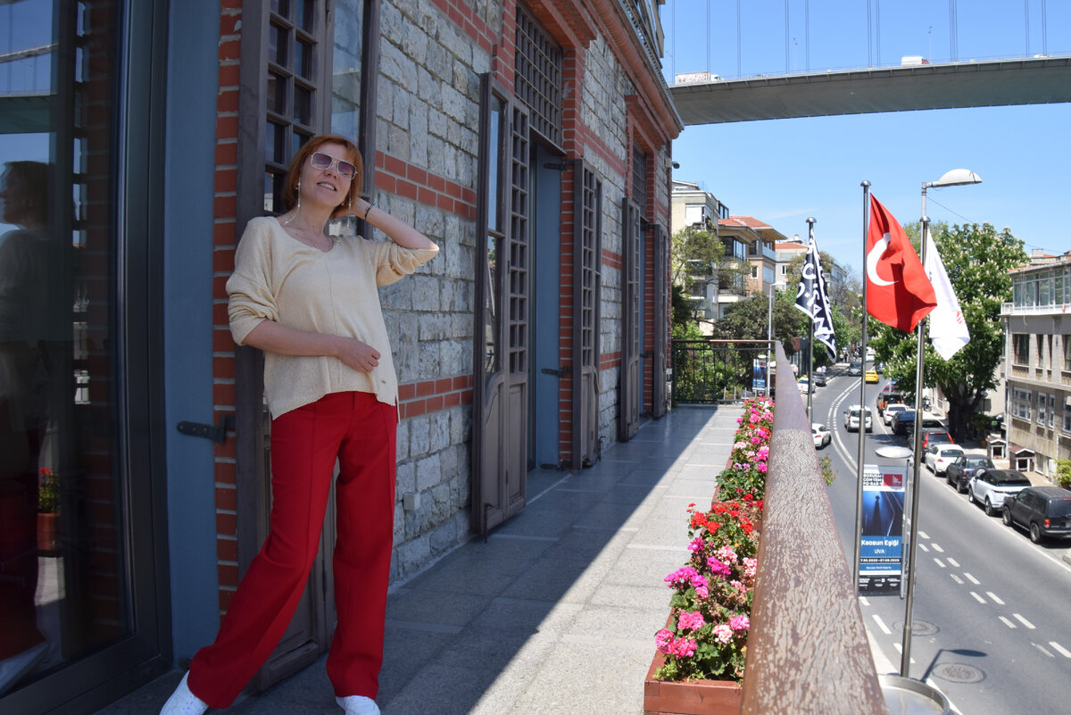 Второй этаж главного офиса Борусан Холдинга. Здесь есть небольшое кафе