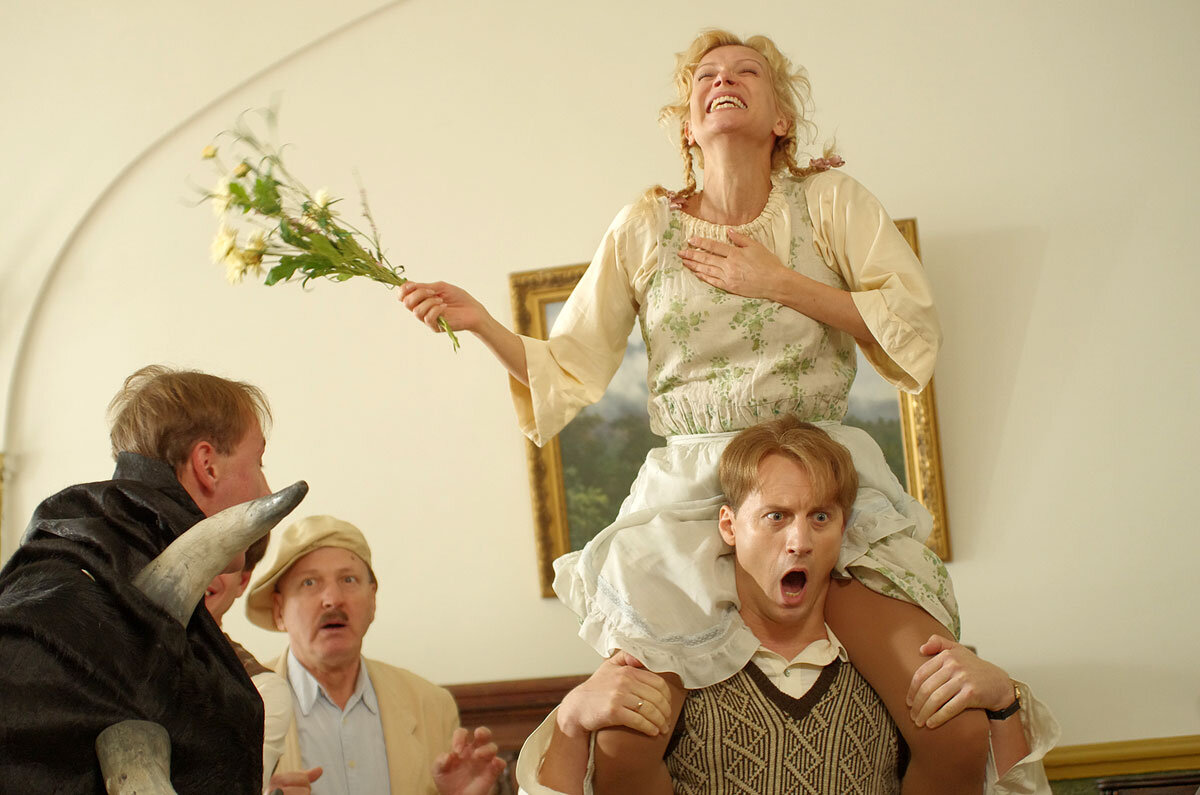 Любовь в роли. Любовь в роли. Мелодрамы зак эфрон счастливчик. Любовь в большом городе 2 (2010). Равшана куркова в роли полицейского.