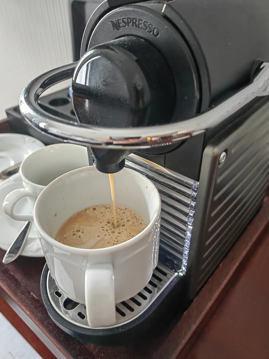 Кофеварка в номере