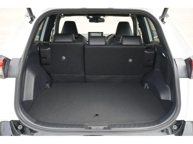 Toyota RAV4 PHV - уже проходной! 6 секунд до 100 км/ч, 63 км хода на ...