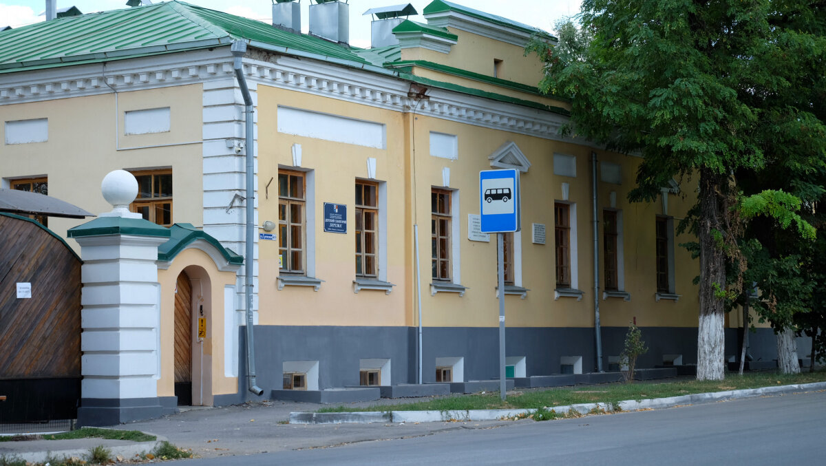 Дворец александра 1 в таганроге фото