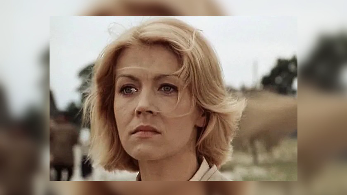    Фото: «Долгая дорога в дюнах» 1982 год