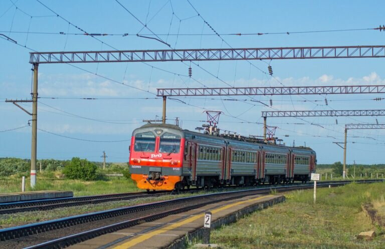    В День России изменится расписание электричек в Оренбургской области Андрей Севостьянов