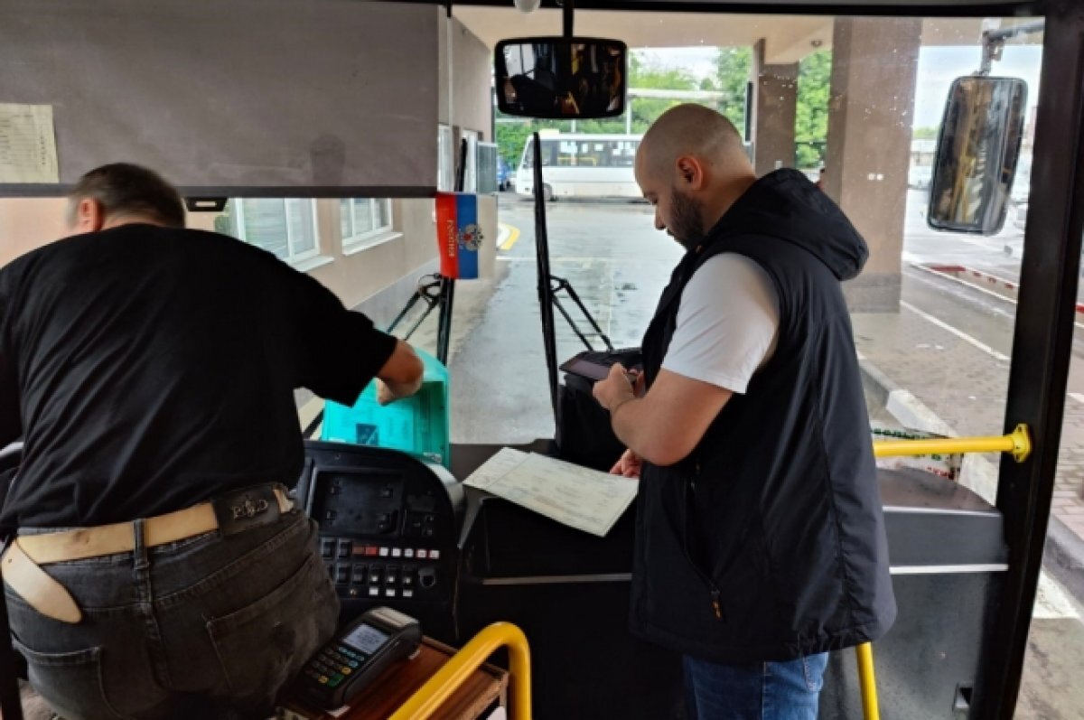    В Ростове автобусы сняли с линии из-за нарушений перевозчика