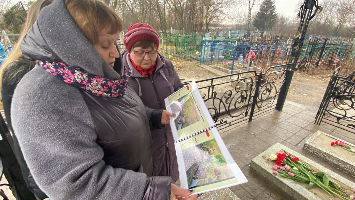 И к святому источнику не проехать, и к ФАПу не пройти: паломники и жители  Курского района требуют построить дорогу | Курские известия | Дзен