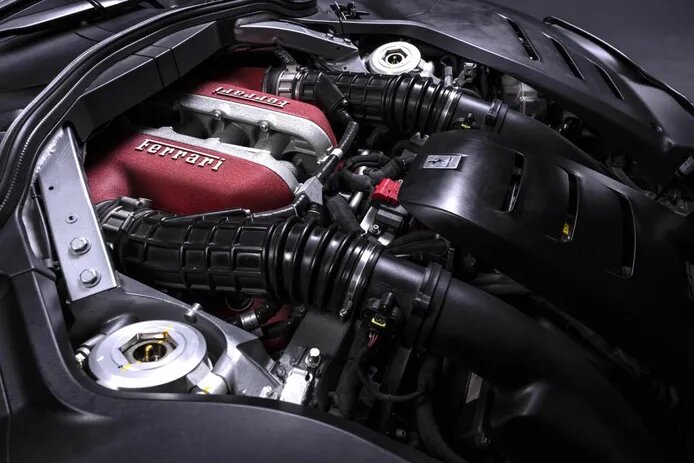 Двигатель на 6.5 литра V12 от Ferrari Purosangue