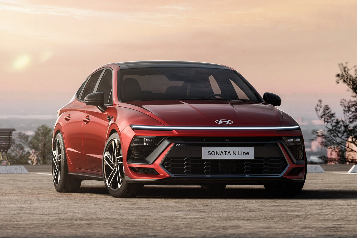     Как выглядит новая Hyundai Sonata 2024 года: лицо трансформера и селектор коробки передач на руле