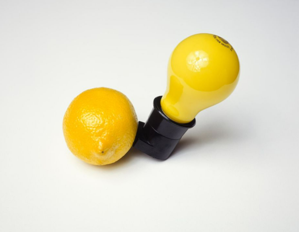 «Capri-Battery», Йозеф Бойс, 1985 