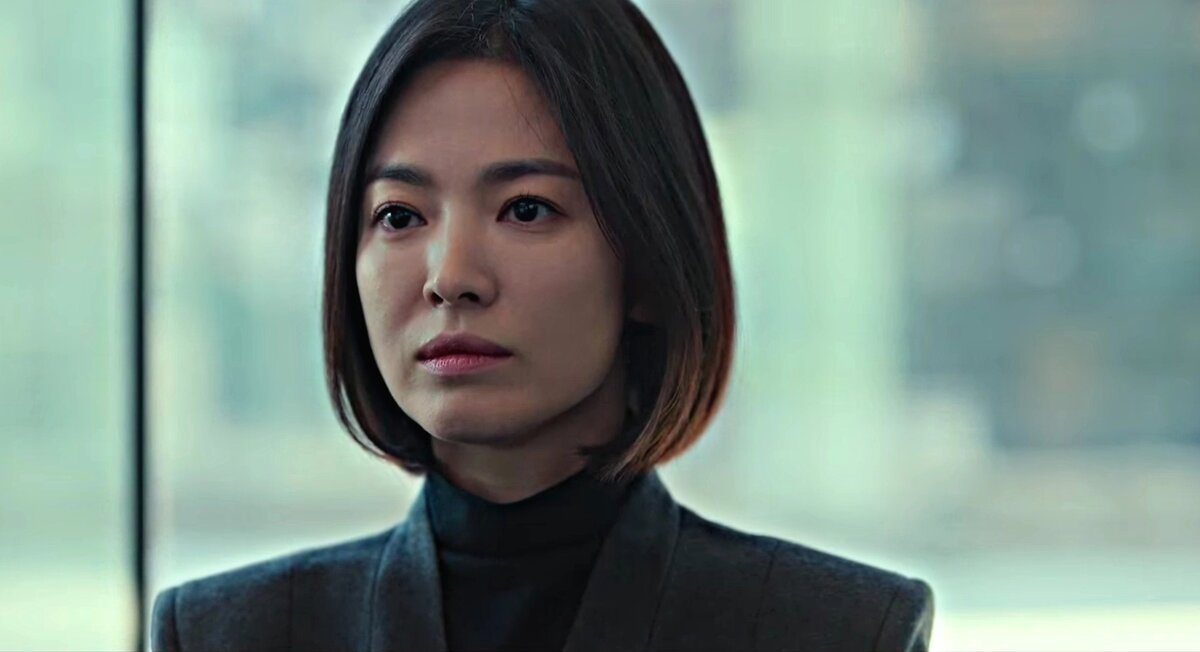 Сон Хе Ге в роли Мун Дон Ын