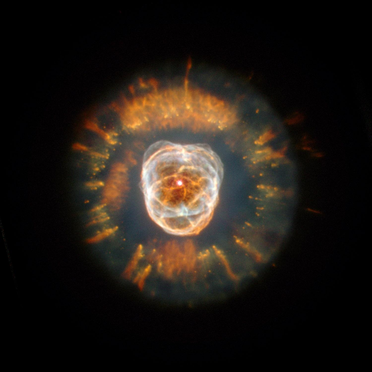 Автор: NASA https://www.nasa.gov/mission_pages/hubble/hubble_anniversary/eskimo_nebula.html