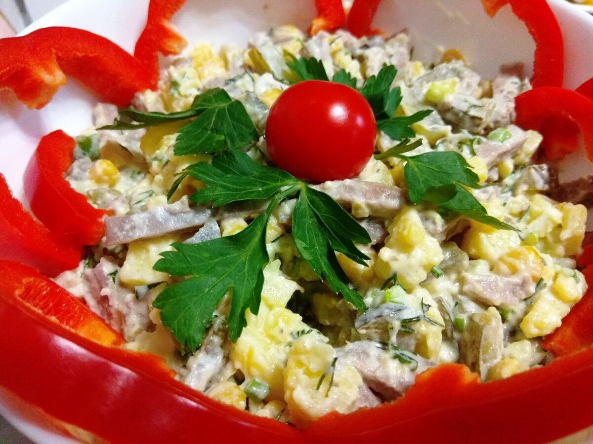 отварной язык в салате