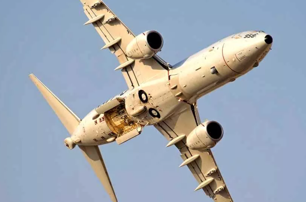 Самолёт Посейдон p8. Boeing p-8a Poseidon. Самолет разведчик p-8. ВМС США P-8a Poseidon.