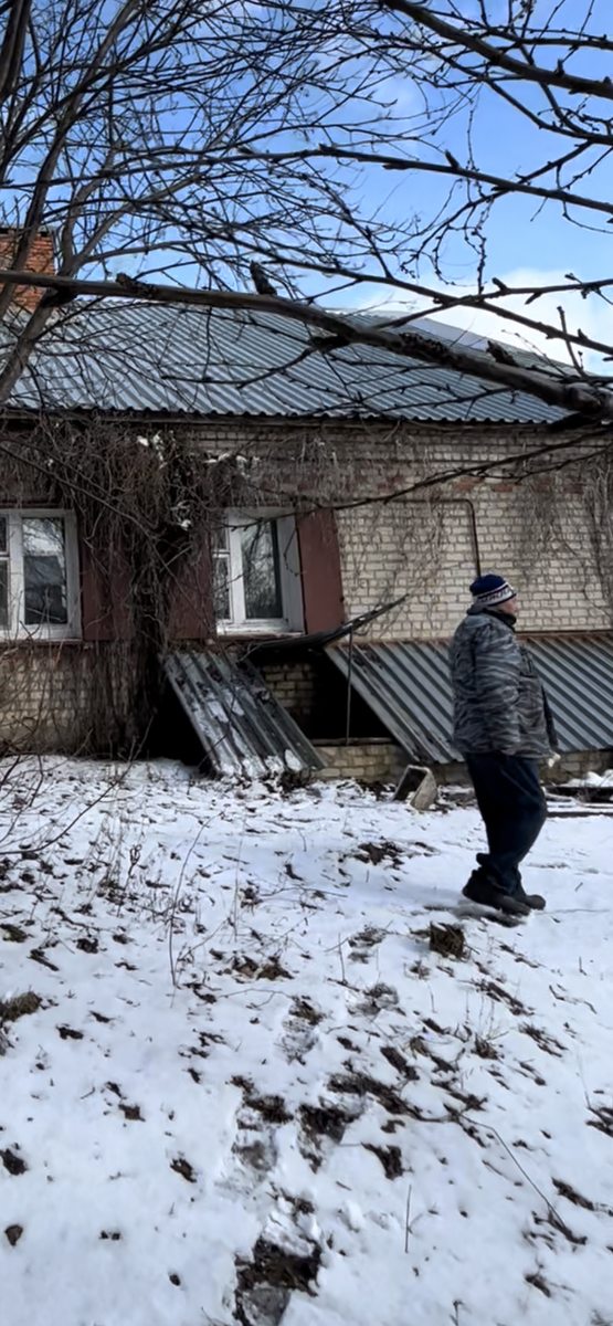 Вход, а скорее влаз в подвал