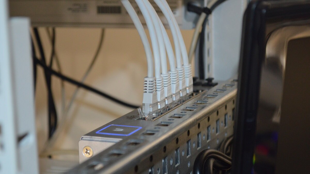    Как понять подключился ли к вашей домашней сети посторонний