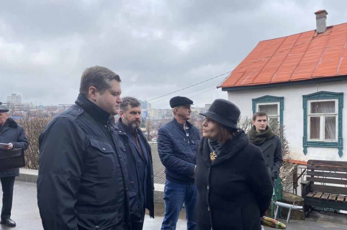    Депутат Андрей Зачупейко поможет обустроить исторический квартал за ВГУ