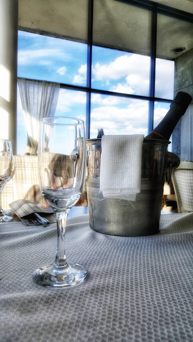 Игристого летним вечером !