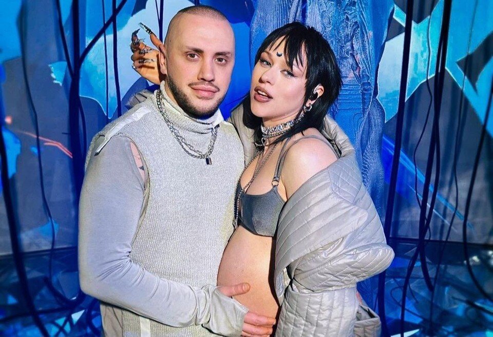     Леонид ни на минуту не оставлял беременную супругу и во всем поддерживал ее. Фото: соцсети.