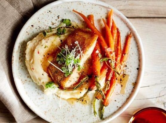 Судак под маринадом классический. Судак с морковью. Судак под маринадом. Треска рыба филе. Судак под маринадом в духовке.