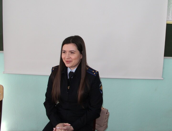     Юлия Ищенко пришла в полицию по примеру отца. Фото автора