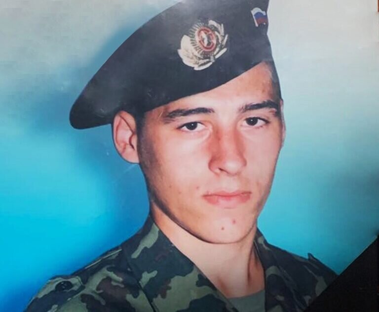    В Бузулуке простились с Эльдаром Сапаровым, погибшим в ходе СВО Кристина Просвиркина