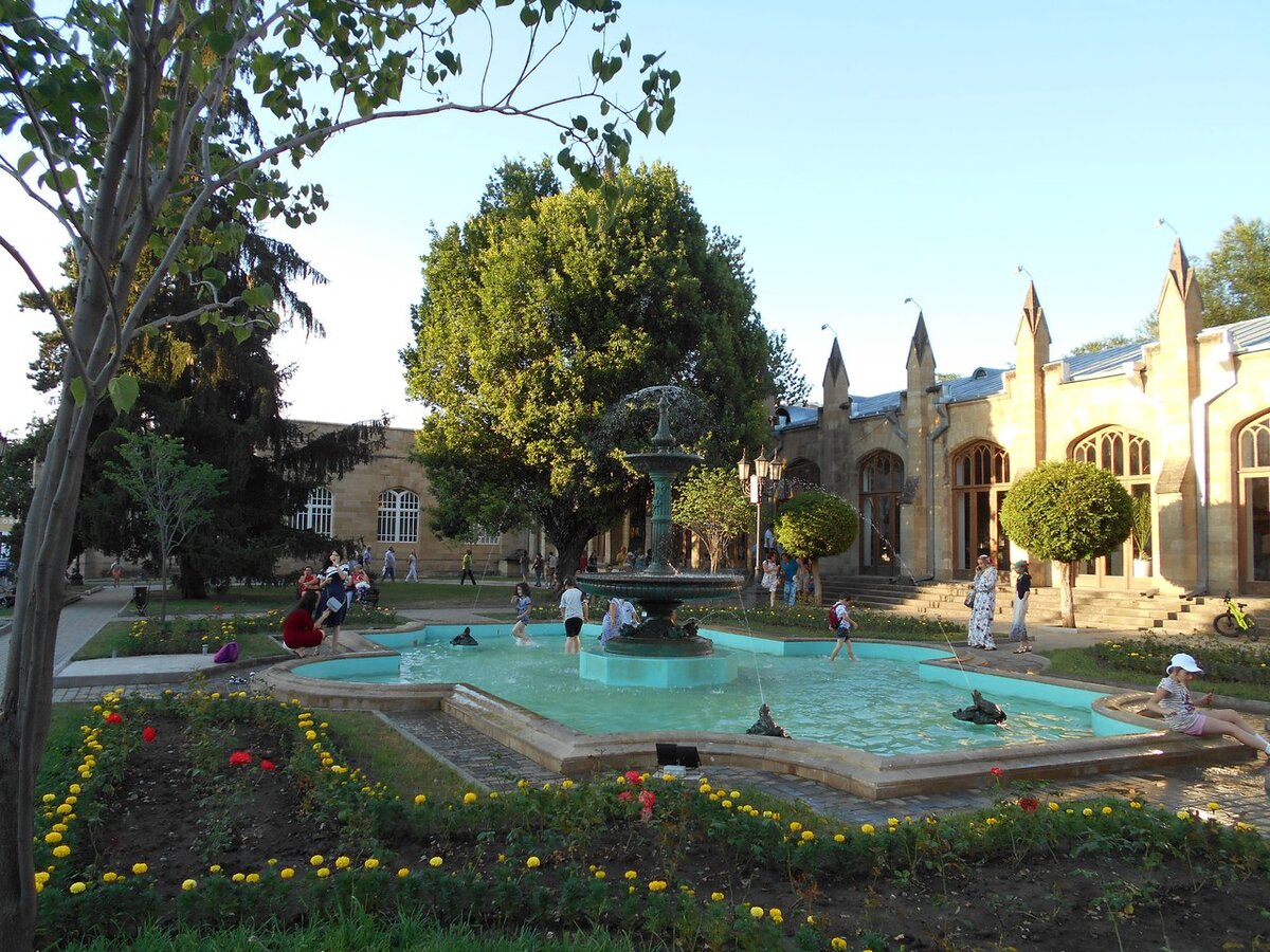 Фото автора. Нарзанная галерея, где Рахманинов пил нарзан.