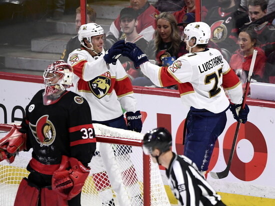     Картер Верхаге (слева). Фото: Justin Tang/Keystone Press Agency/globallookpress.com