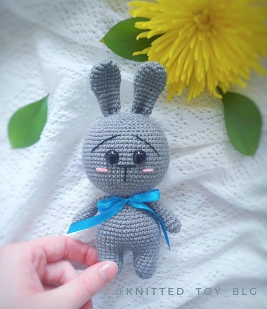 🐰Маленький зайчик крючком. Схема вязания игрушки амигуруми .🧶