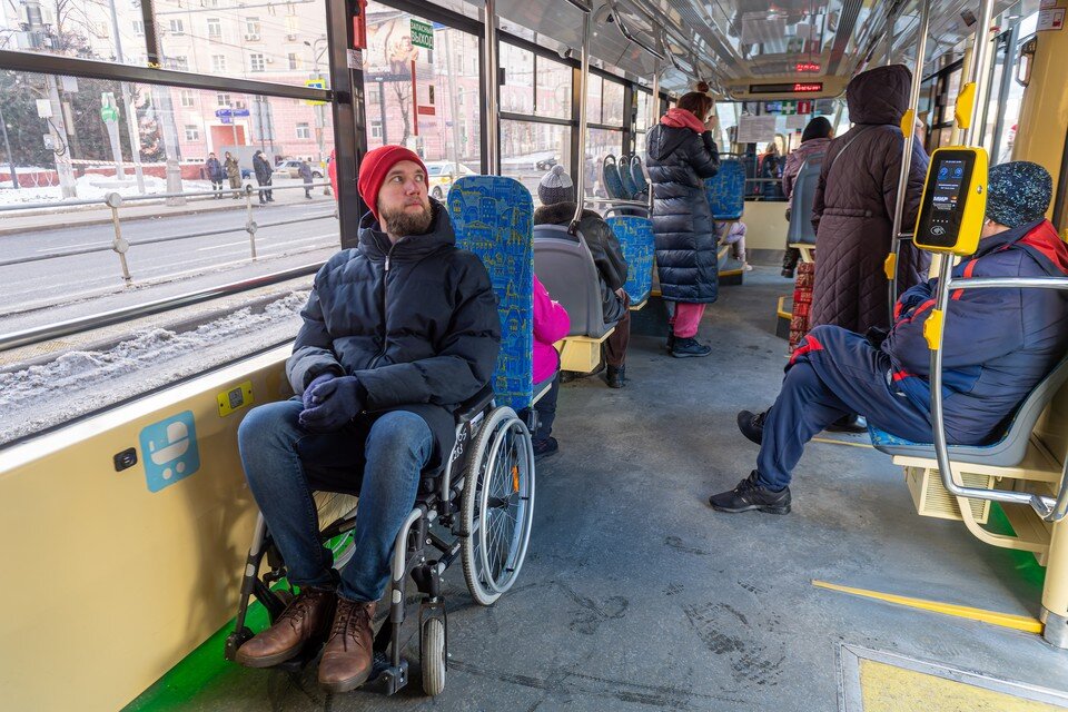     Женщина помогла 24 людям оформить ненастоящую инвалидность. Михаил ФРОЛОВ