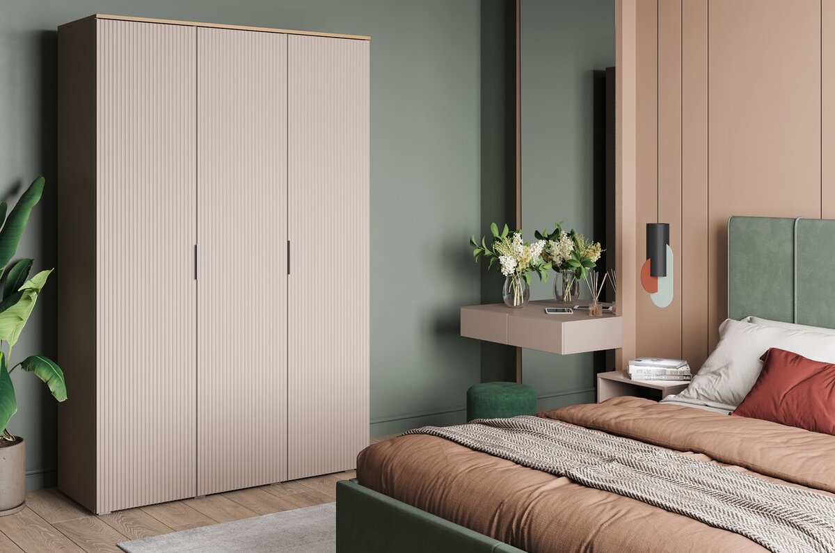 Подобный шкаф без ножек можно встроить с в нишу, и он станет как будто встраиваемым. Это модель Енссон