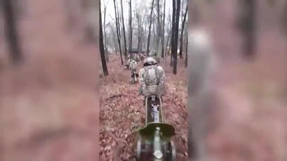    Помощь НАТО: боевиков ВСУ засняли на видео с пулеметами "Максим"