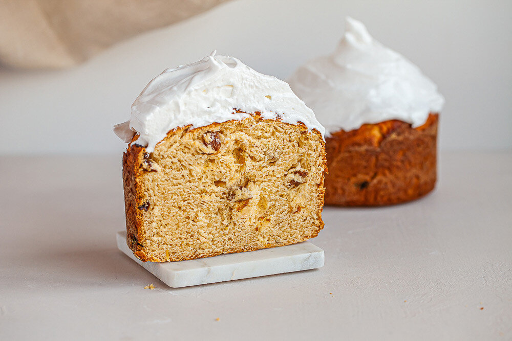 Кулич милано. Кулич с апельсиновой цедрой. Кулич с пудрой. Kulich (Bread). Кулич 19 века.