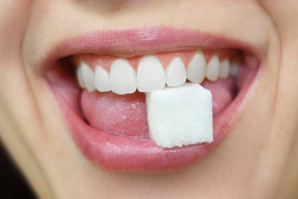  По данным статистики, во рту каждого россиянина в среднем по шесть больных зубов. Услуги зубных врачей весьма востребованы. Но почему же сложилось такое положение?
