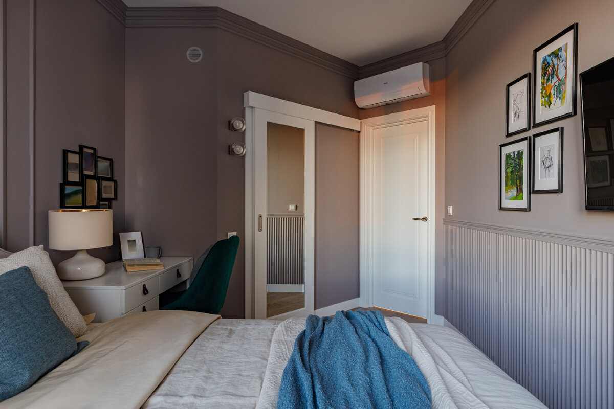 Функционально и очень красиво. Небольшую однушку перепланировали для нужд трех поколений семьи