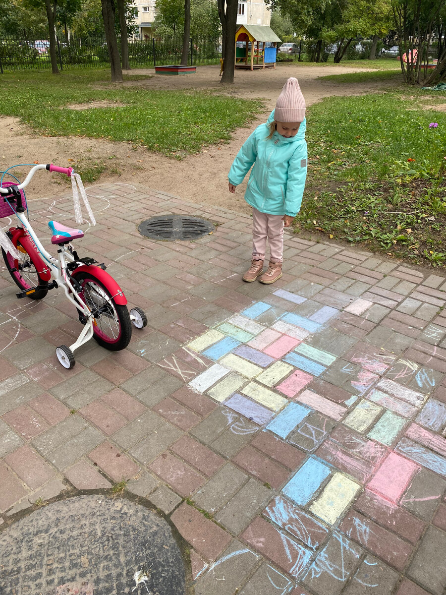 Рисование на прогулке в садике