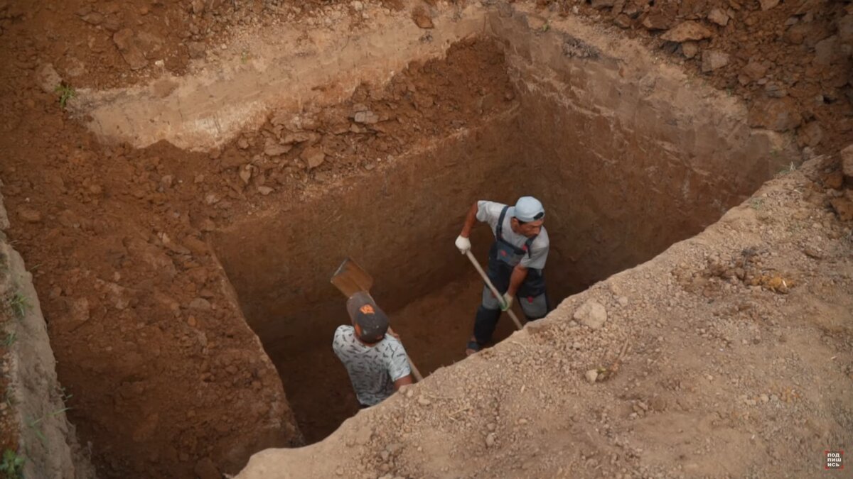 Котлован 13 кубометров мы можем выкопать за один день