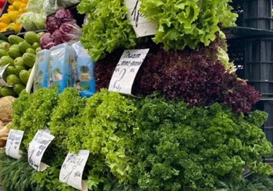     Желательно, чтобы в тарелке всегда была зелень. Фото: архив КП