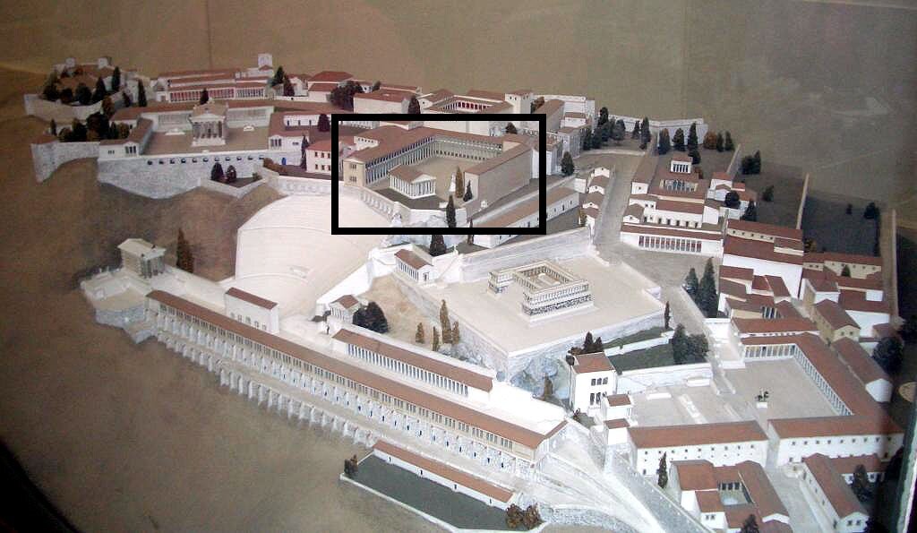 Пергамская библиотека на макете древнего Пергама