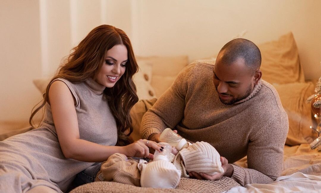    Юлия Ефременкова и Мондезир Свет-Амур с детьмиСоцсети Юлии Ефременковой