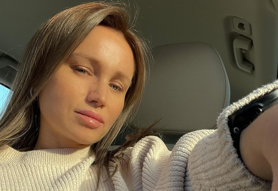 Брак с Марией Головой закончился скандальным разводом, кроме того у Кержакова имеются долги по алиментам