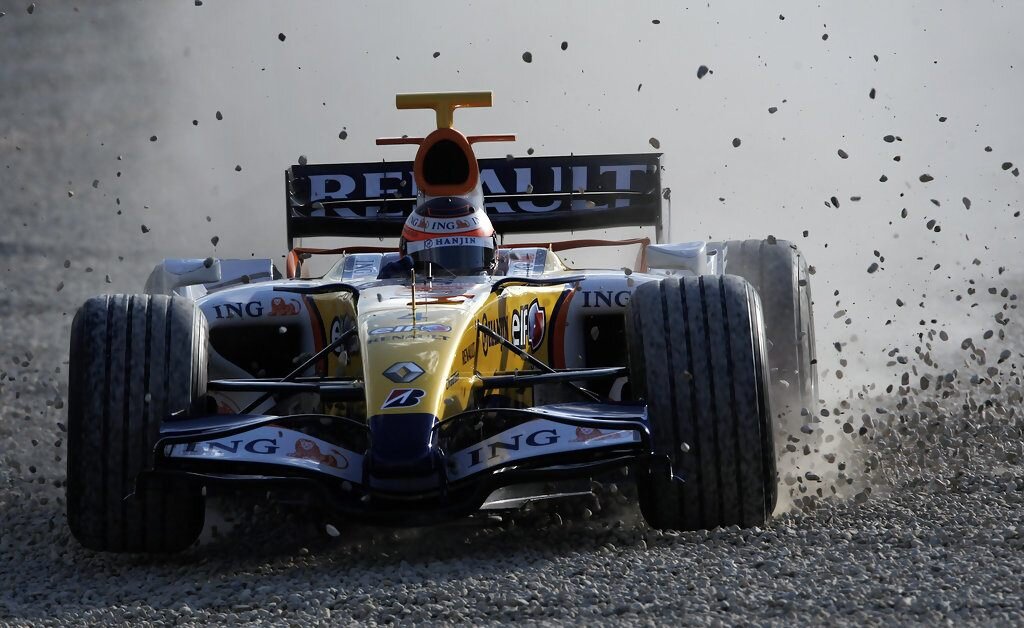 Нельсиньо Пике на тестах в Барселоне в ноябре 2007 годаФото: F1  📷
