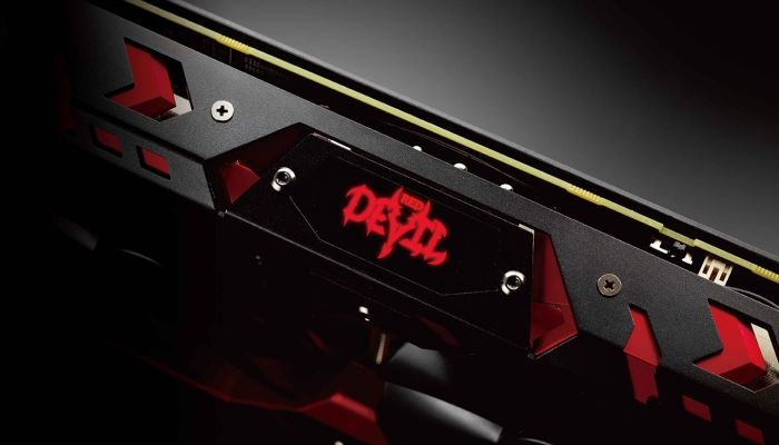 RX 580 в сатанинском варианте со звездой на бэкплейте