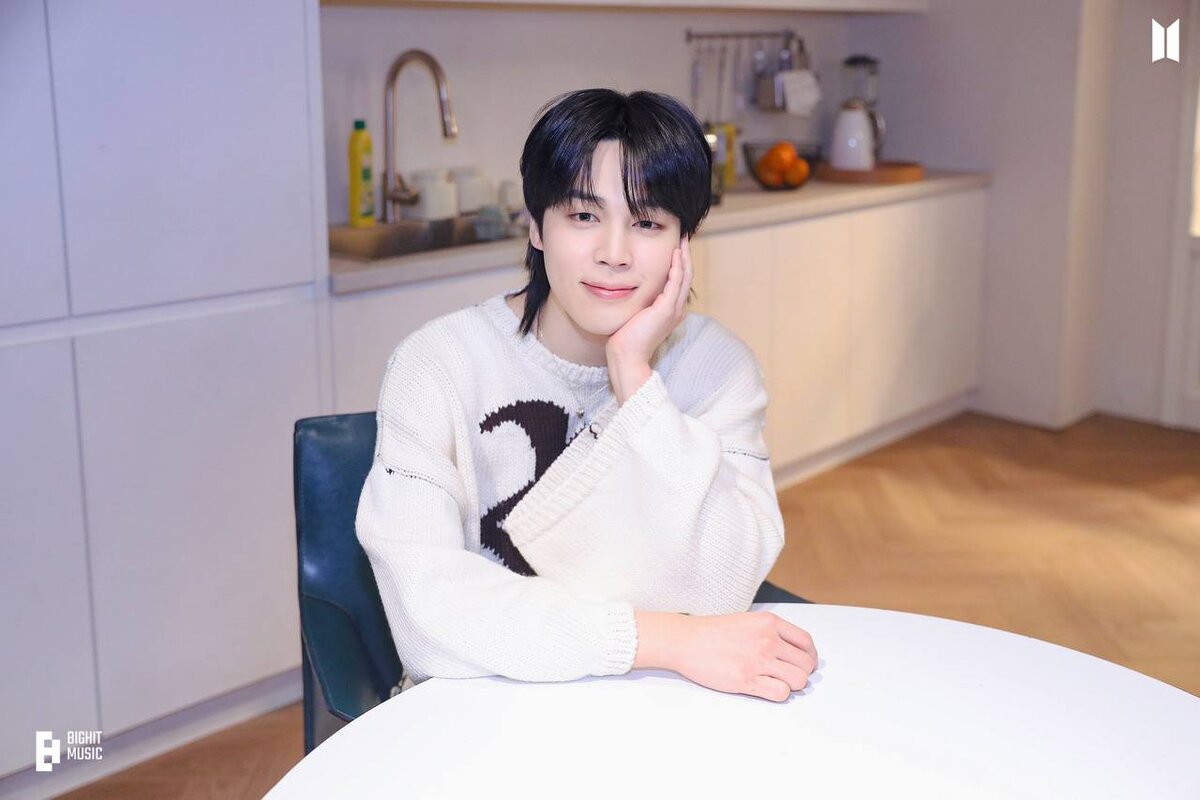 Чимин 2023. Чимин из бтс 2022. Чимин бтс 2022. Чимин из bts 2023. Чимин бтс 2023.