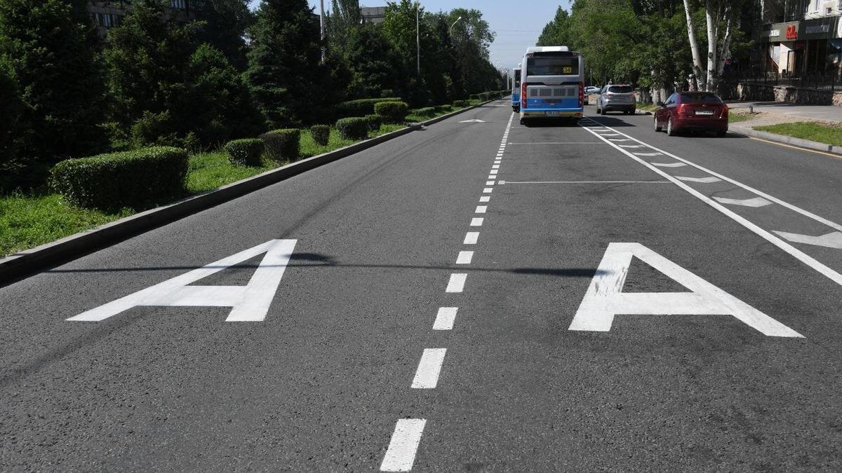    Автобусная полоса:акимат Алматы