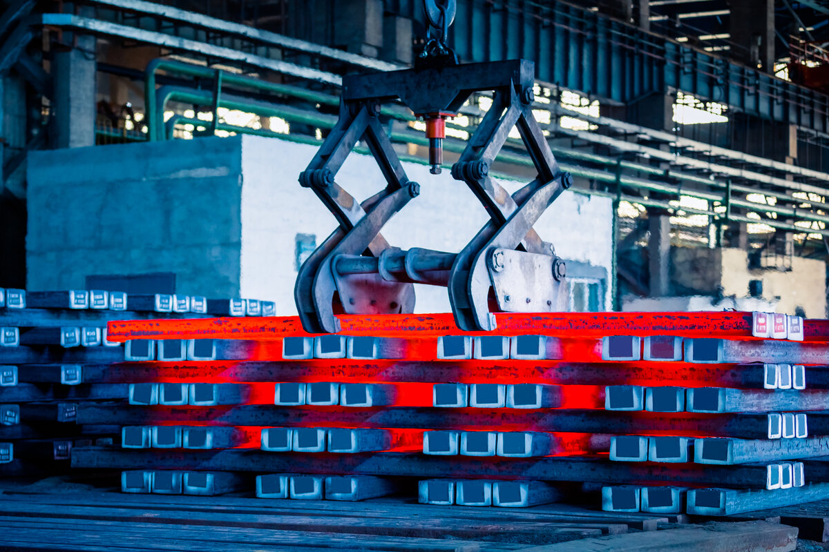 <a href="https://ru.freepik.com/free-photo/interior-view-of-a-steel-factory_1119674.htm#query=%D0%BC%D0%B5%D1%82%D0%B0%D0%BB%D0%BB%D1%83%D1%80%D0%B3%D0%B8%D1%8F&position=12&from_view=keyword&track=sph">Изображение от fanjianhua</a> на Freepik