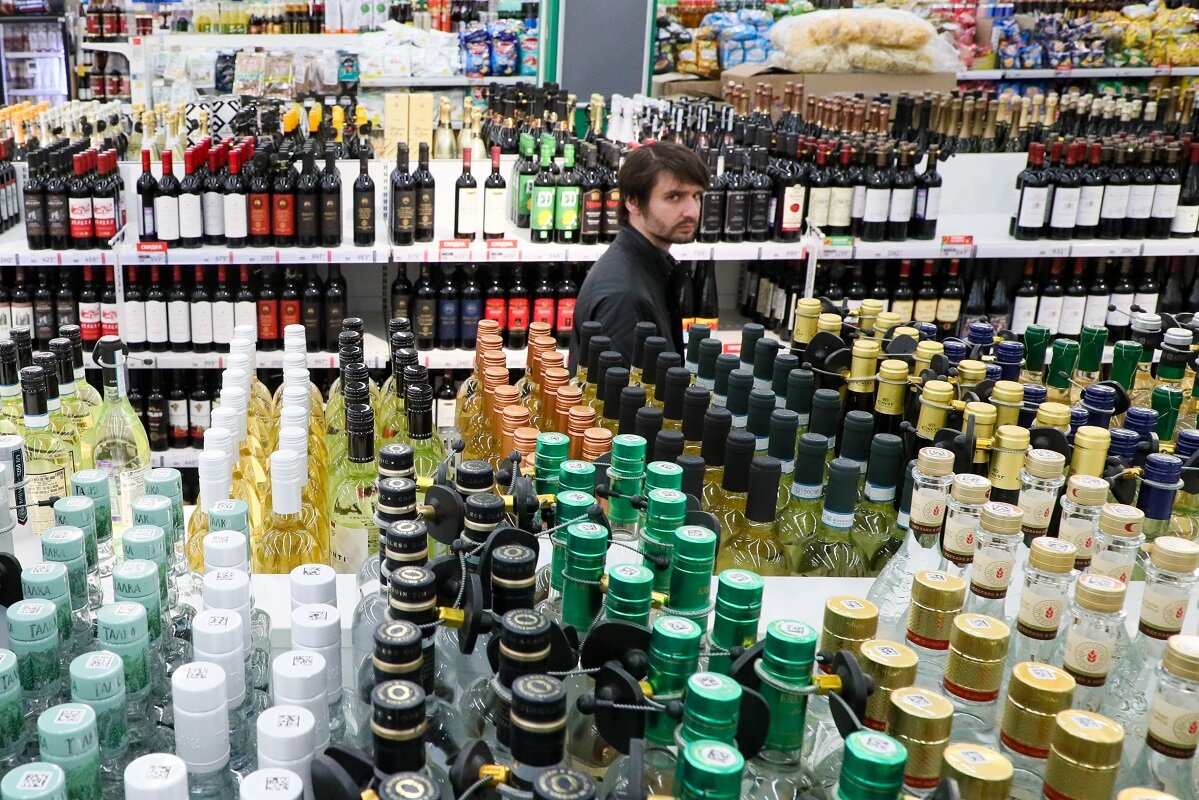 С прилавков водка может не исчезнуть.  Фото: Petrov Sergey / news.ru via globallookpress.com / globallookpress.com