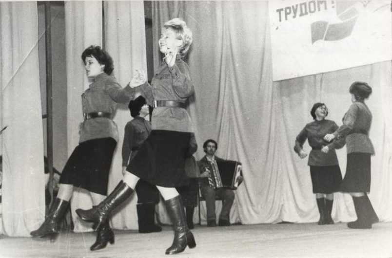 На сцене учителя, 70-е годы