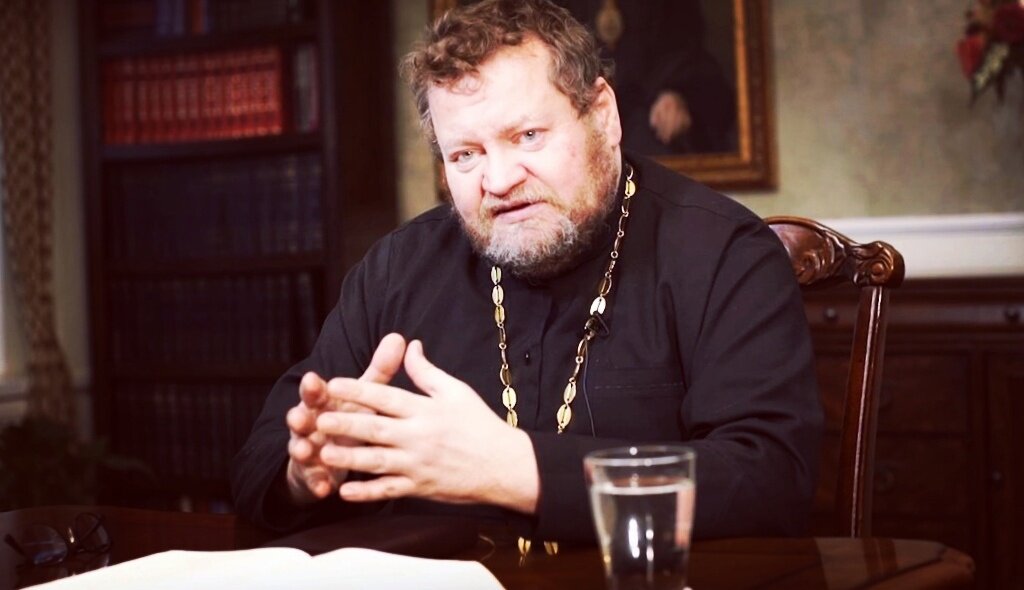 Олег Стеняев — протоиерей, богослов, проповедник, миссионер, публицист, писатель.