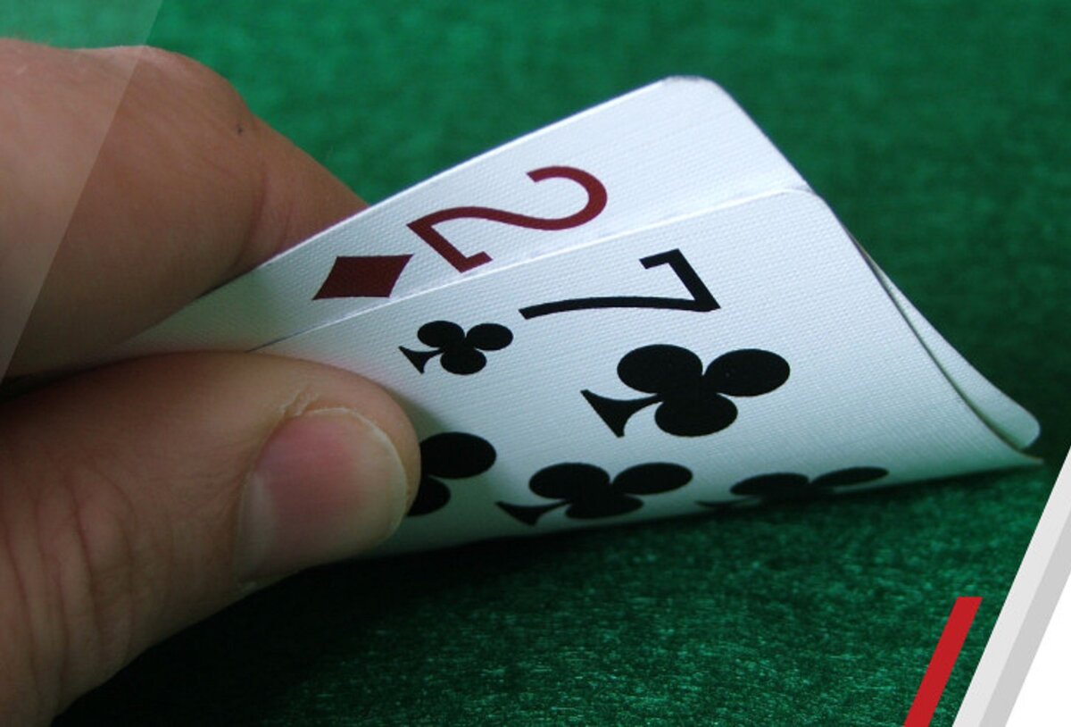 Карты 7 2 Покер. Две двойки в покере. 27 Карта. Покер.