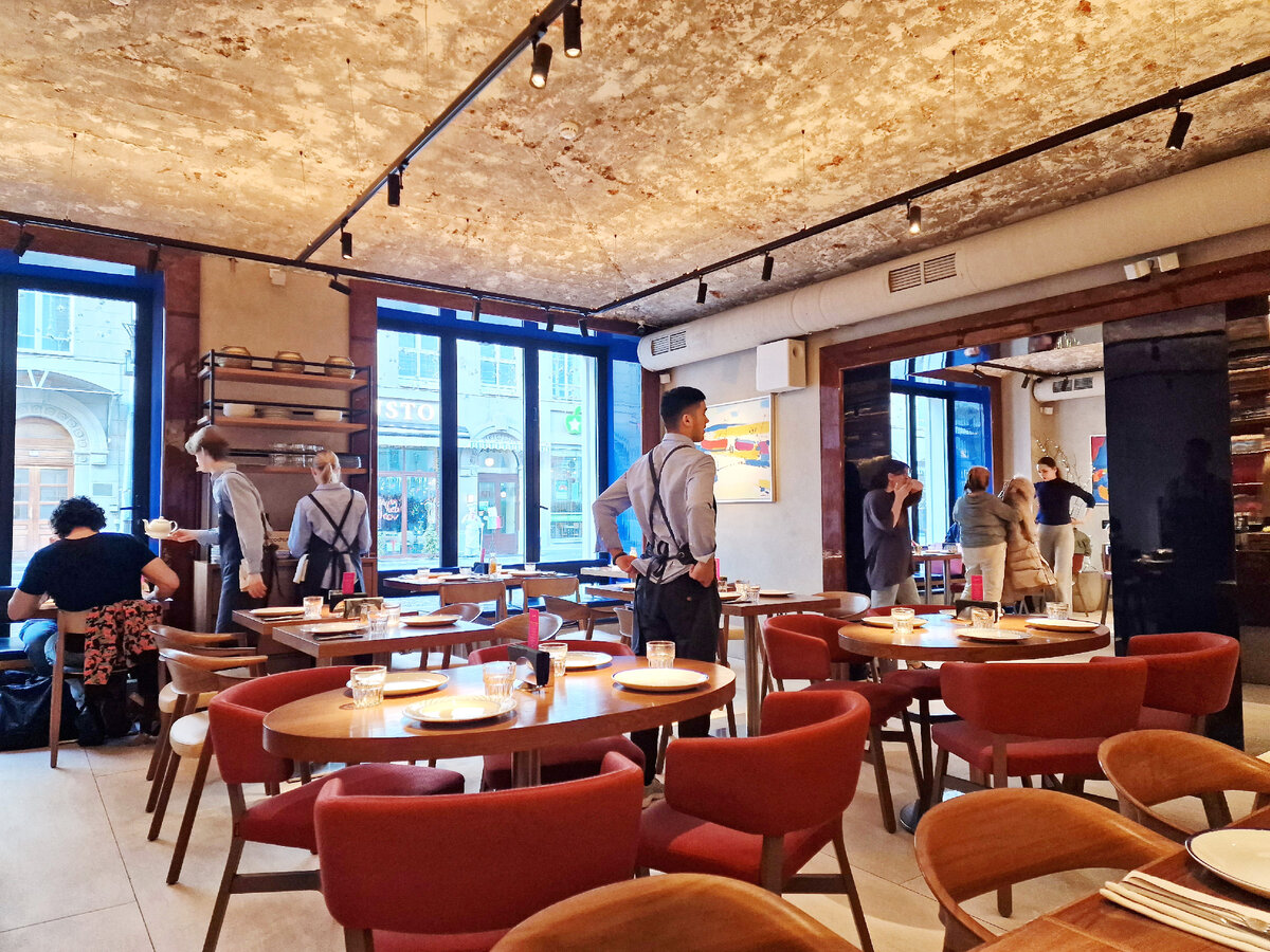 Общий вид зала